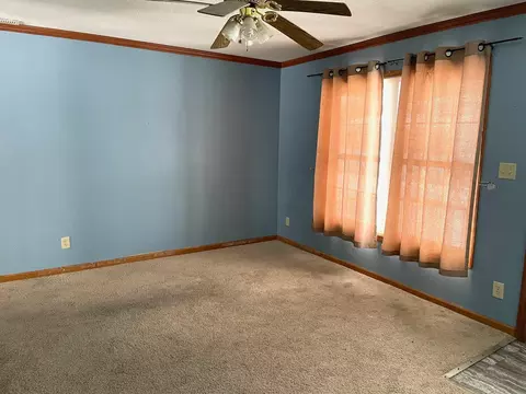 400 Avon Dr, Circleville, OH 43113 photo 10
