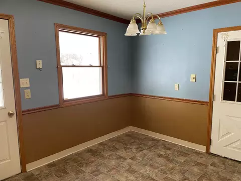 400 Avon Dr, Circleville, OH 43113 photo 8