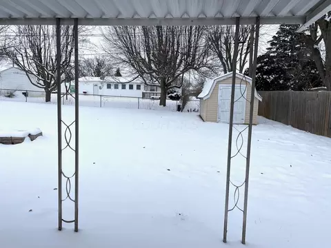 400 Avon Dr, Circleville, OH 43113 photo 18