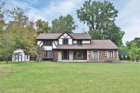 4805 Lakeview Dr, Powell, OH 43065