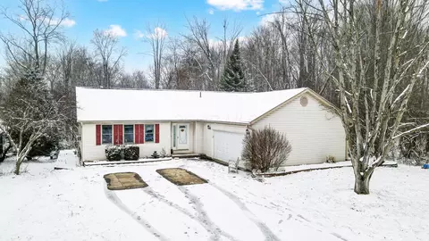819 Winesap Cir, Howard, OH 43028