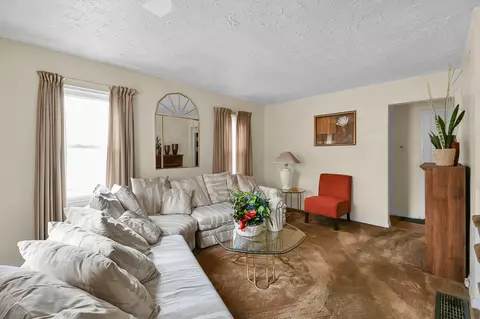 1802 Devonshire Rd, Columbus, OH 43219 photo 6