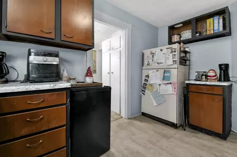 Kitchen - 473 Smith St, Marion, OH 43302 photo 4 of 4