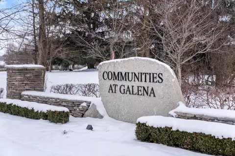 682 Zoar St, Galena, OH 43021
