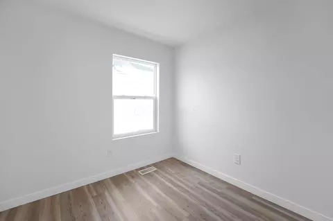 483 E Weber Rd, Columbus, OH 43202 photo 24