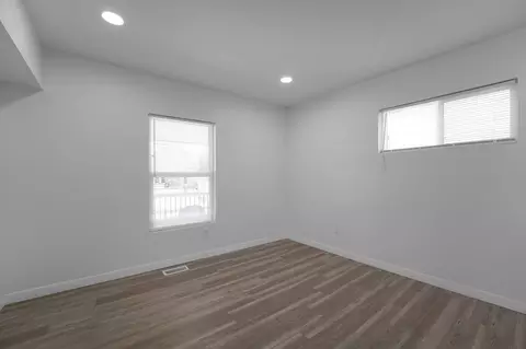 483 E Weber Rd, Columbus, OH 43202 photo 8