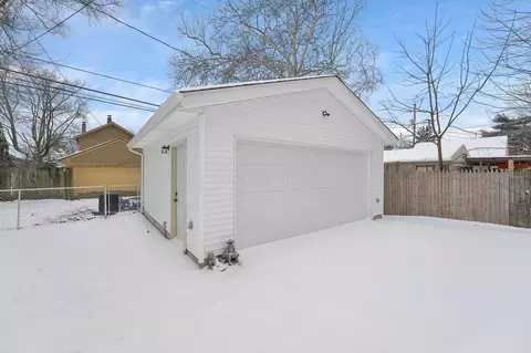 483 E Weber Rd, Columbus, OH 43202 photo 39
