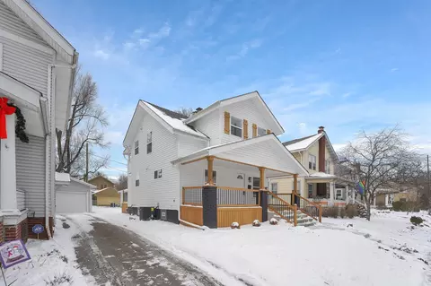 483 E Weber Rd, Columbus, OH 43202 photo 2
