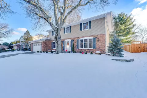 1147 Blind Brook Dr, Columbus, OH 43235