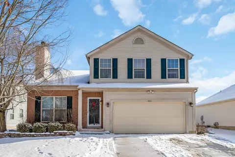 220 Stonhope Dr, Delaware, OH 43015