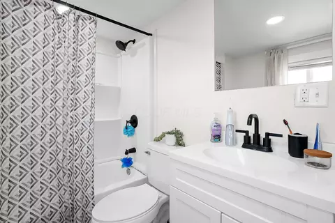 275 Hocking Ave, Logan, OH 43138 photo 18