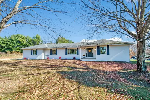 7693 Gale Rd SW, Hebron, OH 43025