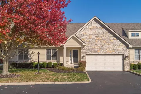 7943 Linksview Cir, Westerville, OH 43082