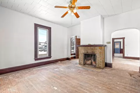 Living - 2976 Brice Rd, Brice, OH 43109 photo 2 of 7