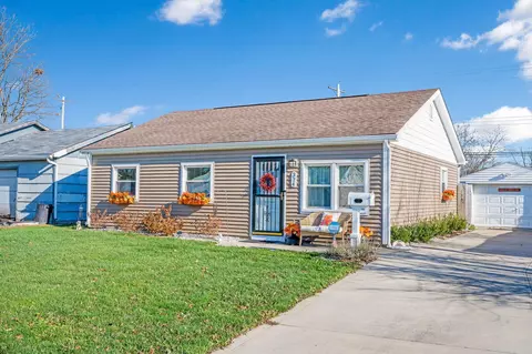 374 Lombard Rd, Columbus, OH 43228
