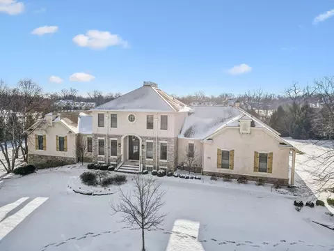 1701 Woodland Hall Dr, Delaware, OH 43015
