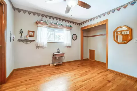 Bedroom - 2453 Thor Dr, Springfield, OH 45503 photo 2 of 7