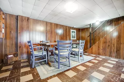 Dining - 2453 Thor Dr, Springfield, OH 45503 photo 3 of 5