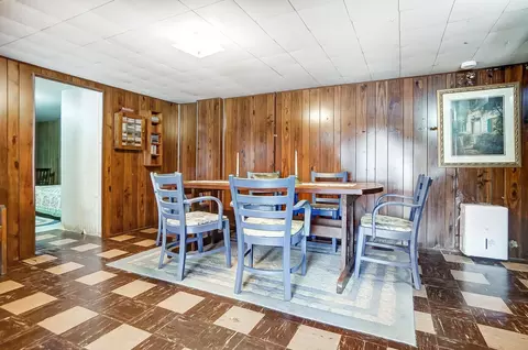 Dining - 2453 Thor Dr, Springfield, OH 45503 photo 4 of 5