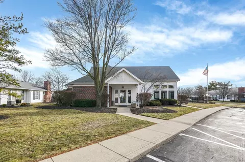 8354 Greyhawk Cir, Columbus, OH 43240