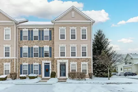 282 Silver Maple Dr, Blacklick, OH 43004