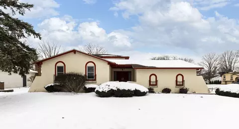 1579 Valley Crest Dr, Columbus, OH 43228