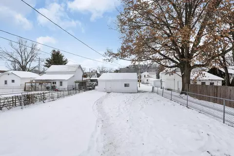 Exterior - 355 E 5th Ave, Lancaster, OH 43130 photo 6 of 13