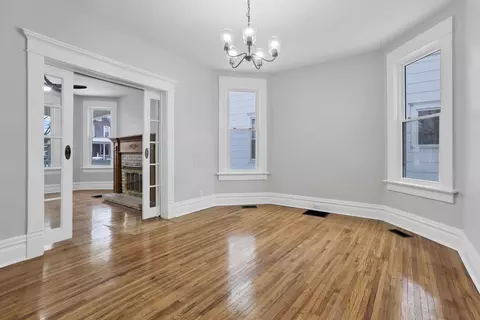 Living - 355 E 5th Ave, Lancaster, OH 43130 photo 4 of 6