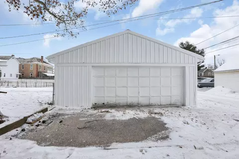 Exterior - 355 E 5th Ave, Lancaster, OH 43130 photo 7 of 13