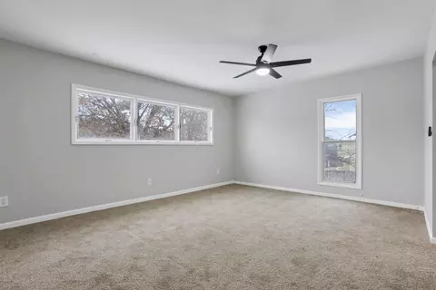 Bedroom - 355 E 5th Ave, Lancaster, OH 43130 photo 3 of 13