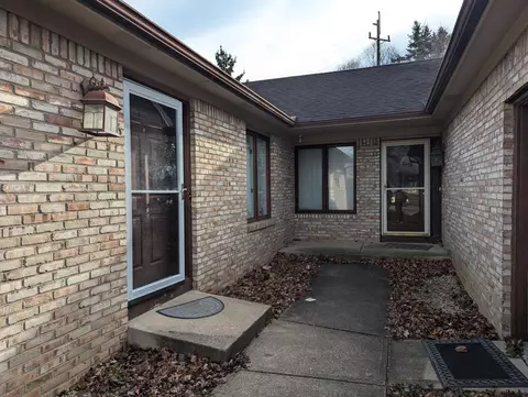34-36 Keene Dr, Westerville, OH 43081