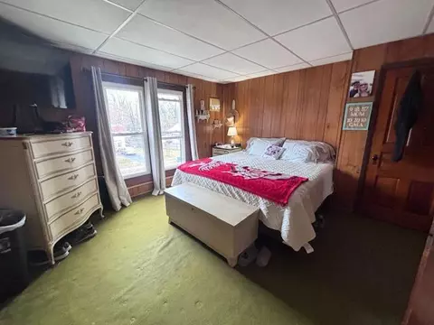 Bedroom - 117 E Postal Ave, Newark, OH 43055 photo 2 of 2