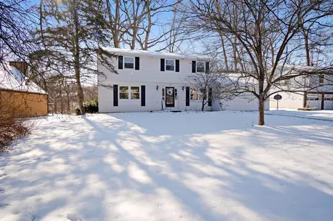 209 Cottswold Dr, Delaware, OH 43015