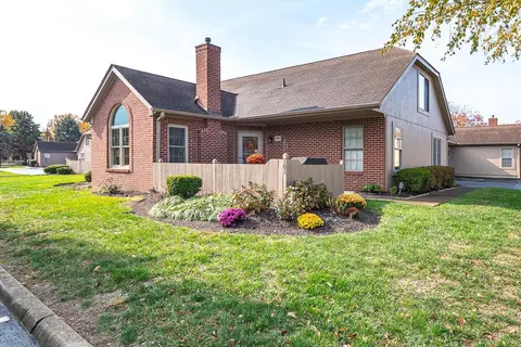 101 Villa Creek Dr #11, Reynoldsburg, OH 43068