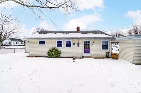 Exterior - 1065 Sunshine St, Circleville, OH 43113 photo 9 of 9