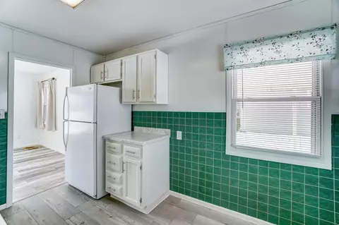 Kitchen - 1065 Sunshine St, Circleville, OH 43113 photo 2 of 3