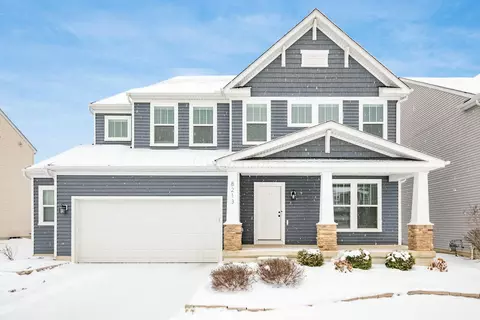 8213 Narrow Leaf Dr, Blacklick, OH 43004