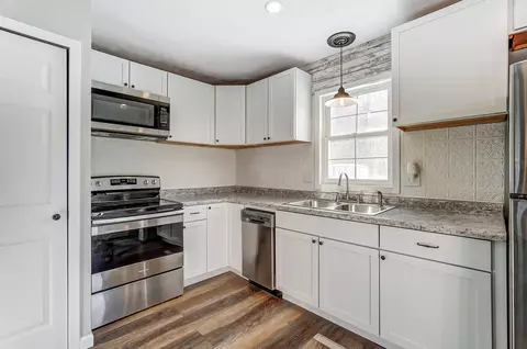 Kitchen - 7901 Wescott Ave, Fairborn, OH 45324 photo 3 of 5