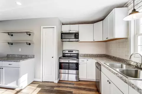 Kitchen - 7901 Wescott Ave, Fairborn, OH 45324 photo 5 of 5