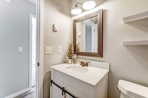 Bath - 7901 Wescott Ave, Fairborn, OH 45324 photo 2 of 2