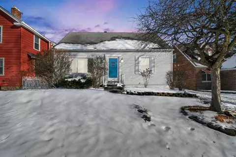 3046 Kenlawn St, Columbus, OH 43224