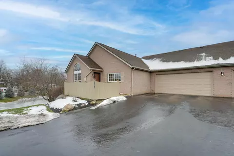 Other - 2002 Farmbrook Cir N #4, Grove City, OH 43123 photo 3 of 9