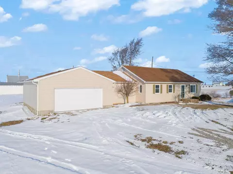 8408 Cook Yankeetown Rd NE, Mount Sterling, OH 43143