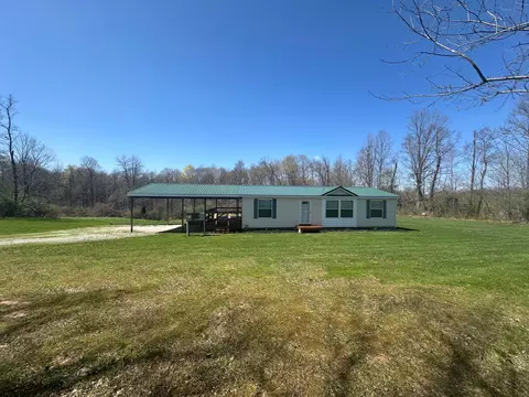 7555 Dutch Ridge Rd SE, New Straitsville, OH 43766
