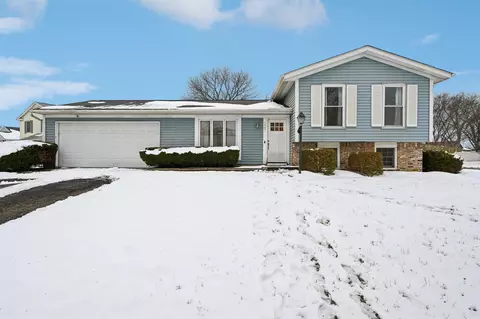 1887 Willow Run Rd, Grove City, OH 43123