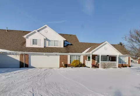 1206 Old Pond Dr, Marion, OH 43302