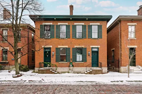 141-143 E Beck St, Columbus, OH 43206