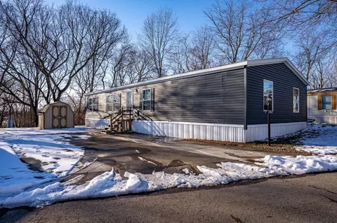 292 Mace Dr, Circleville, OH 43113