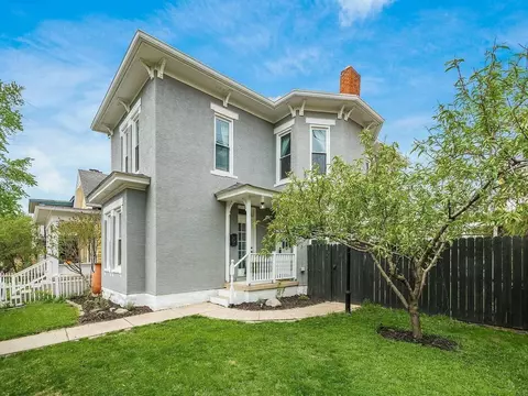 30 Clark Pl, Columbus, OH 43201