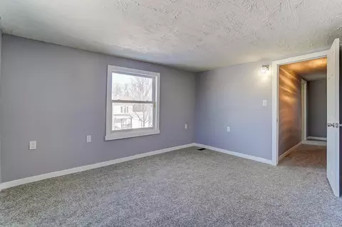 Bedroom - 419 E Rose St, Springfield, OH 45505 photo 6 of 8